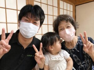 調布市の実家の片付け S様とカイケツホームスタッフ