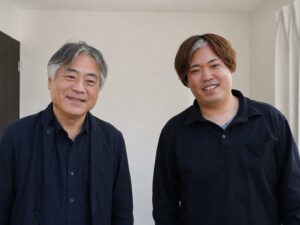 国分寺市の不用品回収 T様とカイケツホームスタッフ